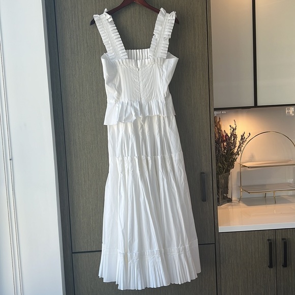 Oscar de la Renta Ivory Ruffled Maxi Dress - Picture 6 of 8